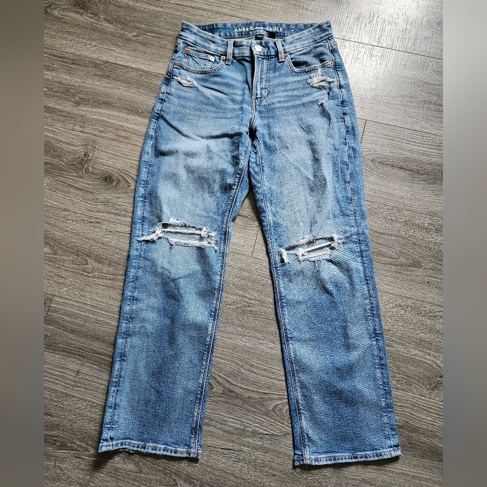 American Eagle Curvy Straight Leg Stretch Distressed Womens Jeans 4 Short
